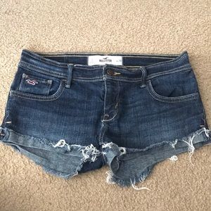Hollister- Jean Shorts